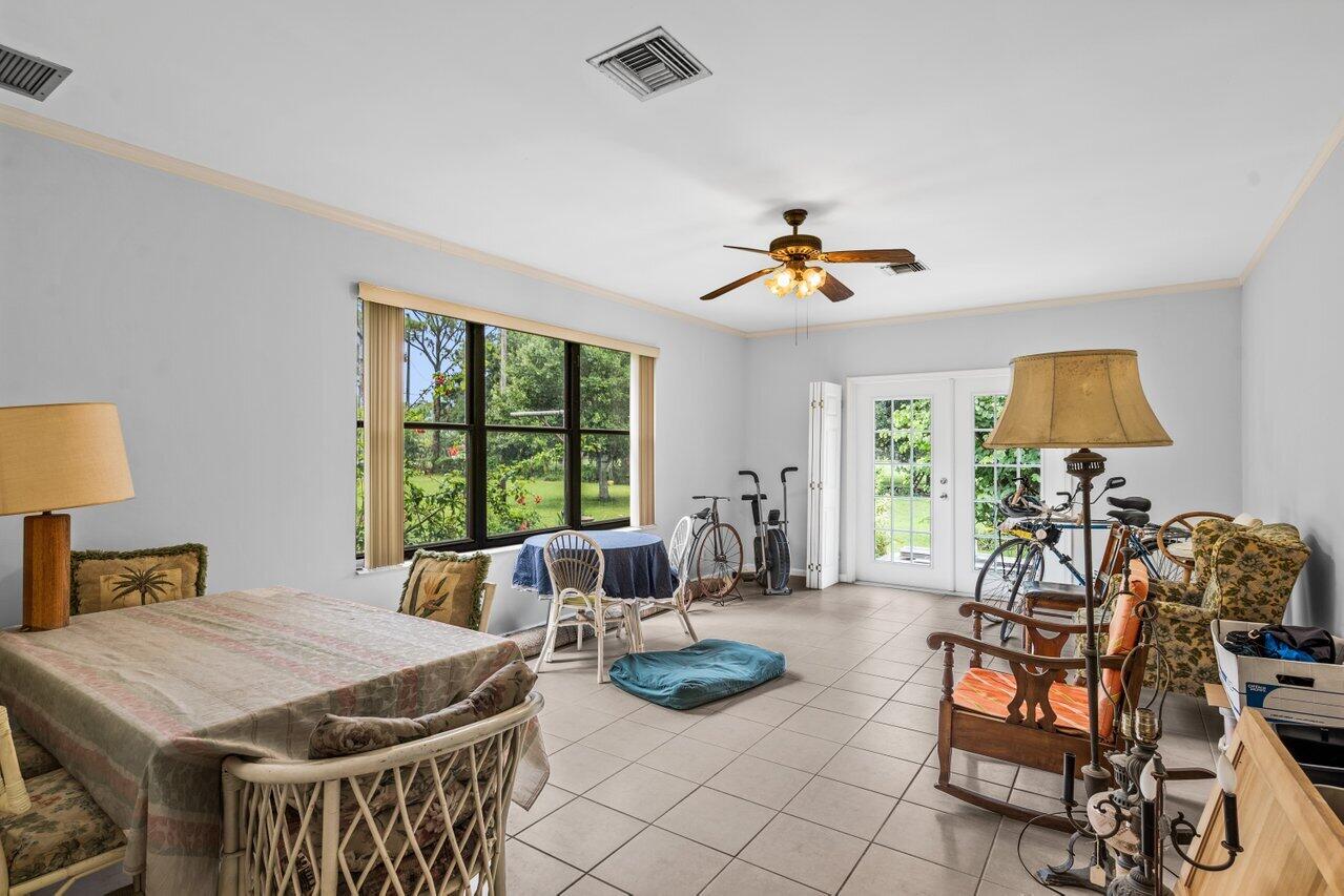5212 Colbright Road Lake Worth, FL 33467 - Photo 10 of 34 007-5212ColbrightRoad-LakeWorth-FL-33467