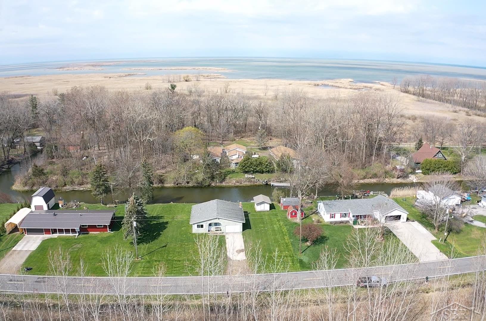 2258 Rose Island Road Sebewaing, MI 48759 - Photo 33 of 37