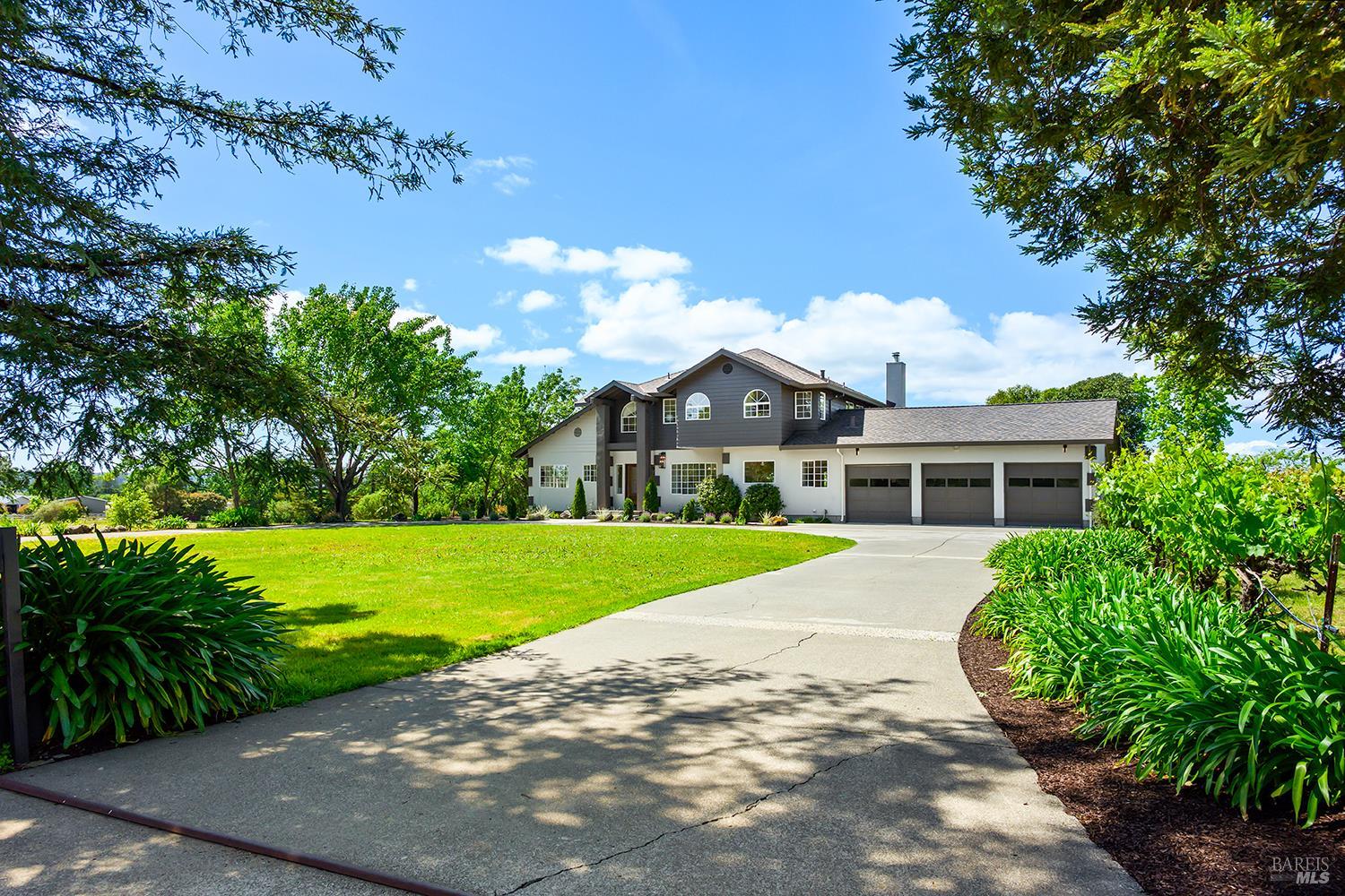 5533 Oak Meadow Drive Santa Rosa, CA 95401 - Photo 2 of 61
