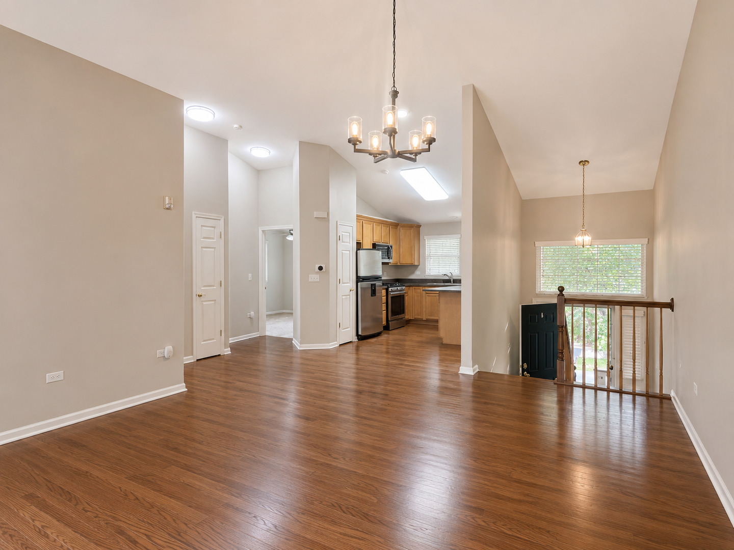 3159 Saganashkee Lane Naperville, IL 60564 - Photo 2 of 15