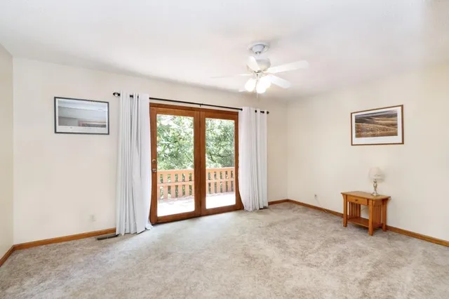 $690,000 | 284 West Flint Hills Drive, Alma, KS 66401