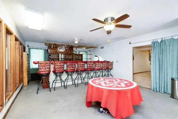 $690,000 | 284 West Flint Hills Drive, Alma, KS 66401