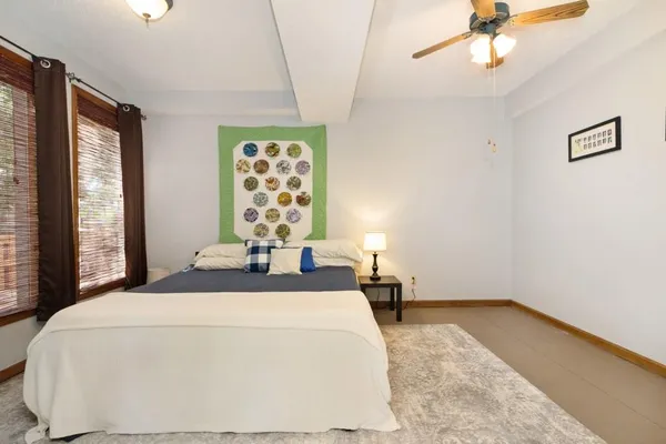 $690,000 | 284 West Flint Hills Drive, Alma, KS 66401