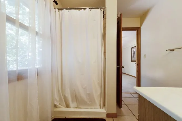 $690,000 | 284 West Flint Hills Drive, Alma, KS 66401