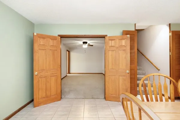 $690,000 | 284 West Flint Hills Drive, Alma, KS 66401