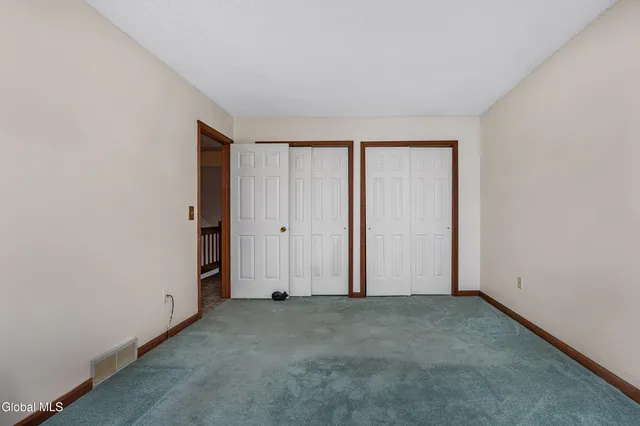 $249,700 | 4020 Chaucer Place, Guilderland, NY 12159