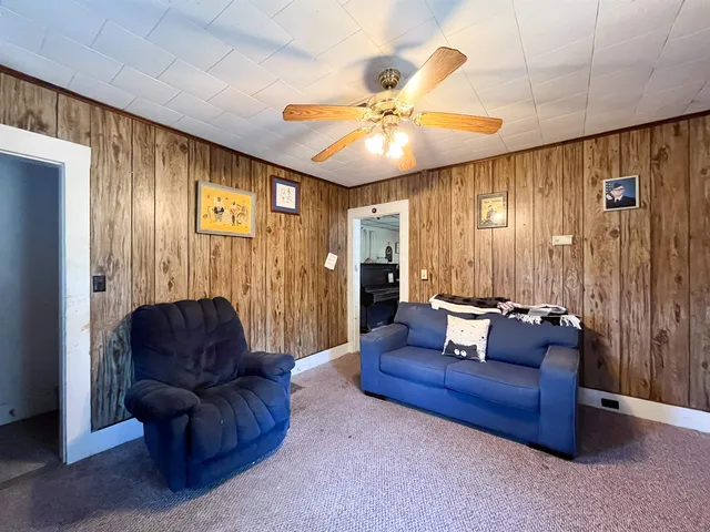 $225,000 | 191 Washington Street, Littleton, NH 03561