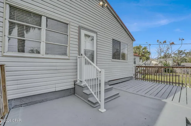 $299,999 | 210 North Cove Boulevard, Panama City, FL 32401