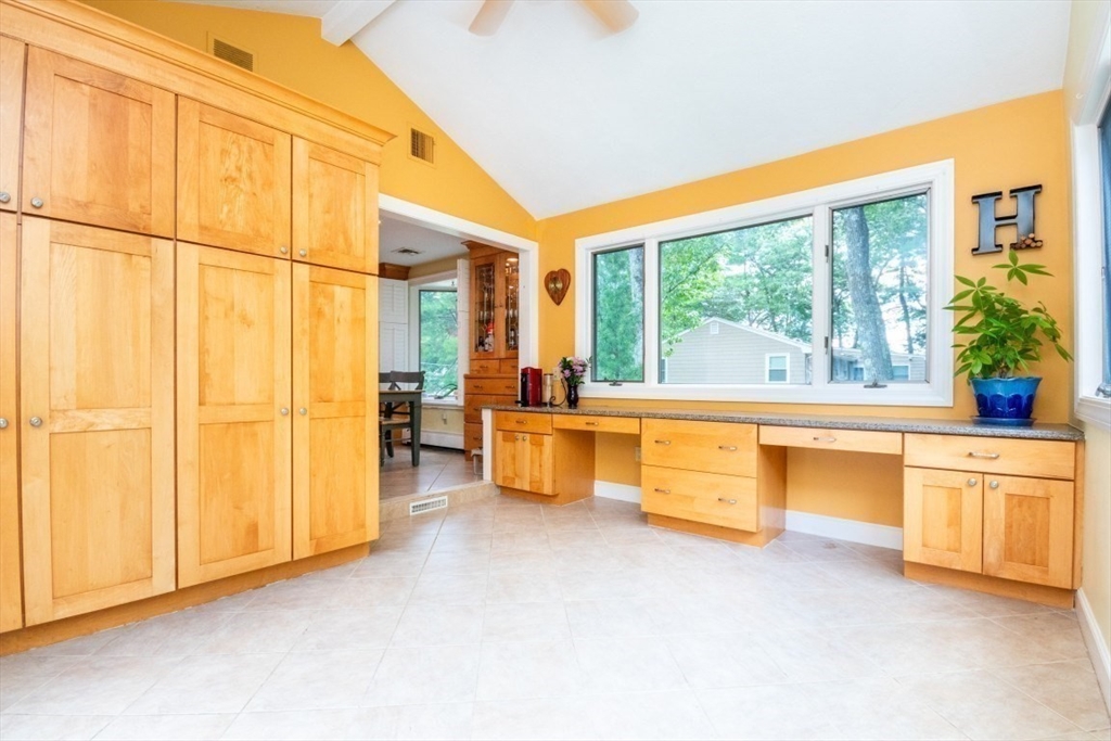 83 Pine Street Natick, MA 01760 - Photo 11 of 39