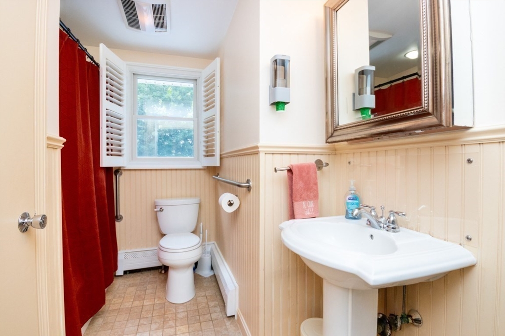 83 Pine Street Natick, MA 01760 - Photo 17 of 39