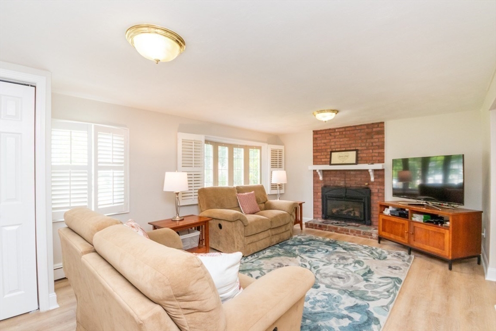 83 Pine Street Natick, MA 01760 - Photo 22 of 39