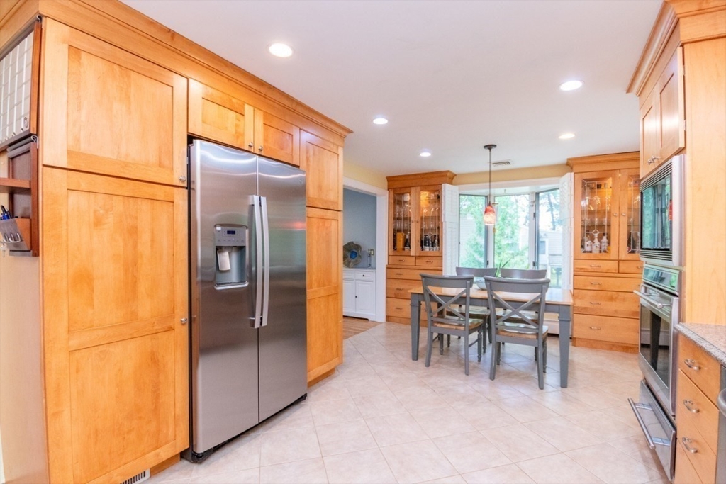 83 Pine Street Natick, MA 01760 - Photo 7 of 39