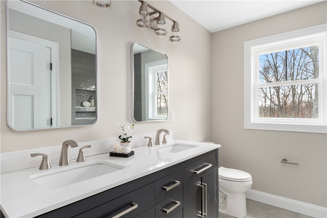 421 Sachem Road North Kingstown, RI 02852 - Photo 8 of 11 Gallery Image 8