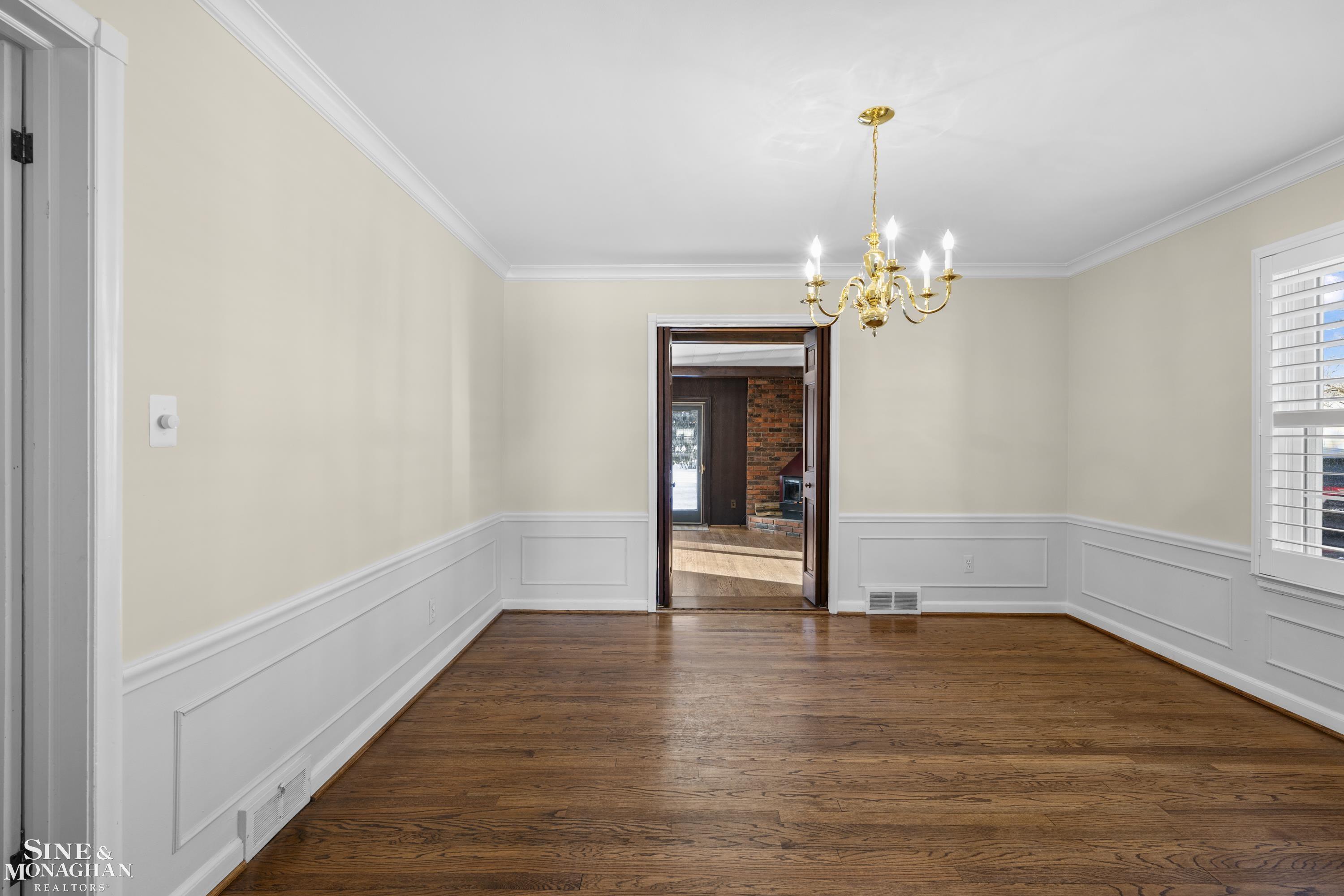 419 Maison Road Grosse Pointe Farms, MI 48236 - Photo 11 of 50