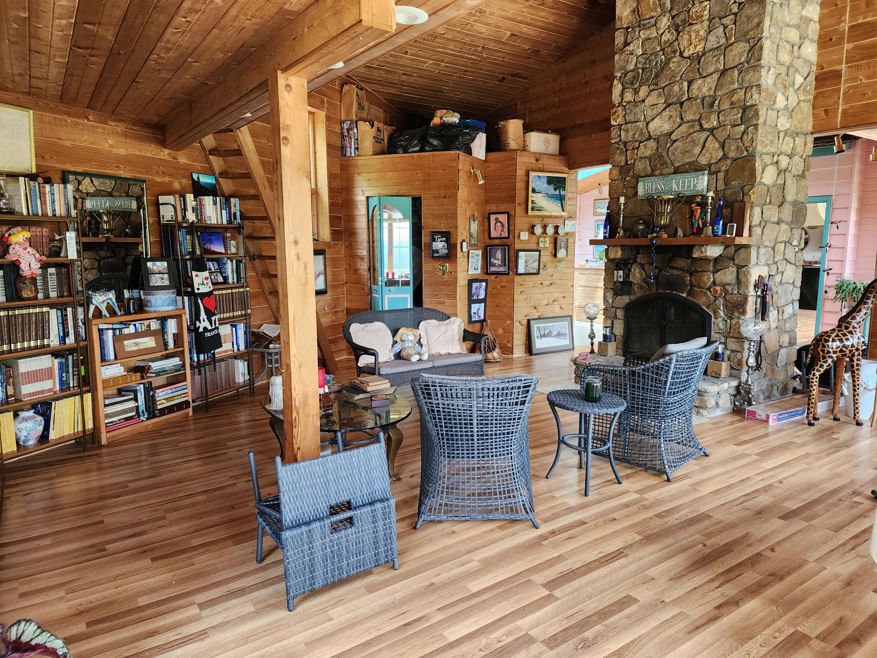 943 Greer Road Mountain City, TN 37683 - Photo 26 of 76 20230513_141811 (1)