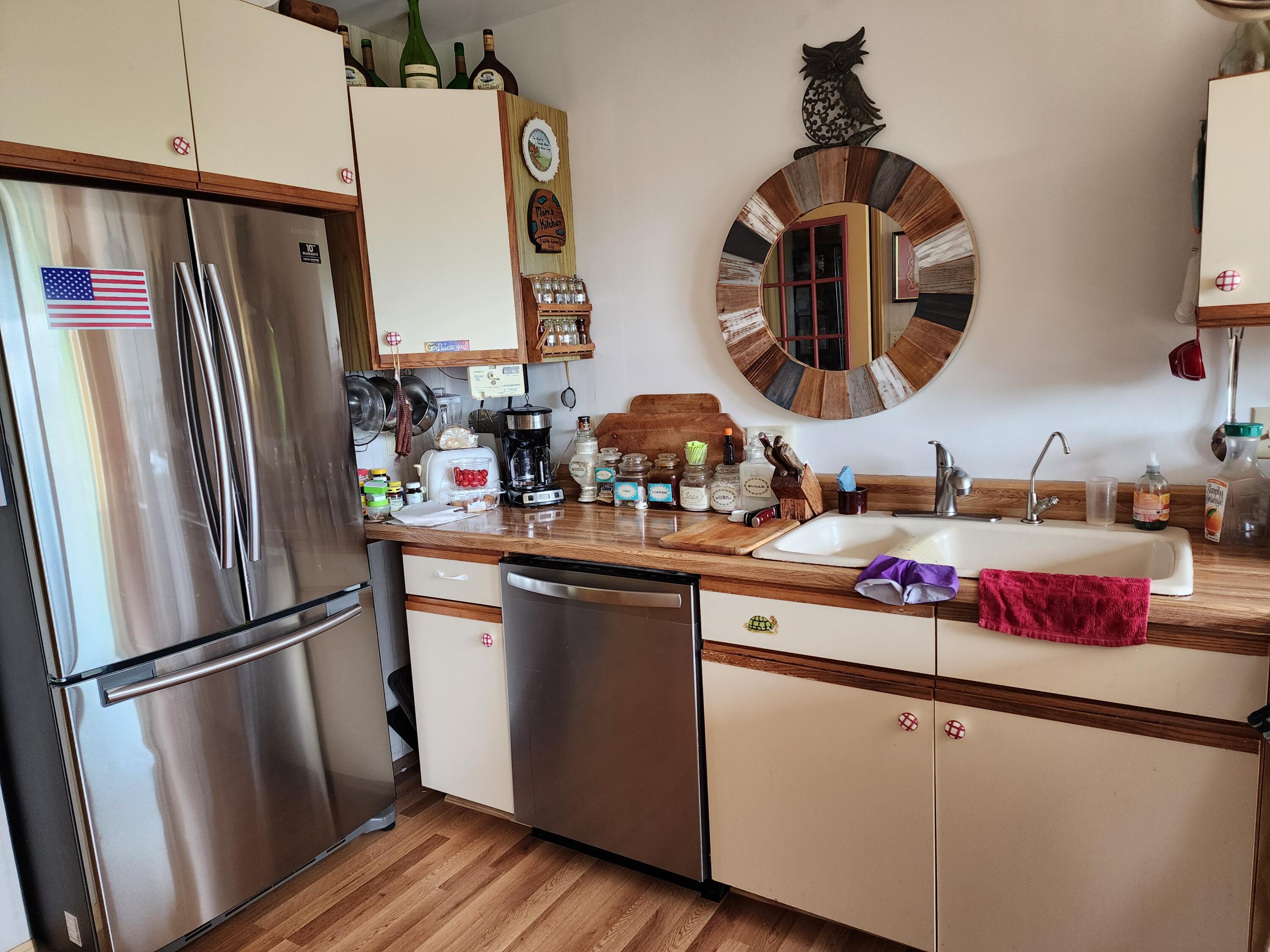 943 Greer Road Mountain City, TN 37683 - Photo 44 of 76 20230513_142357