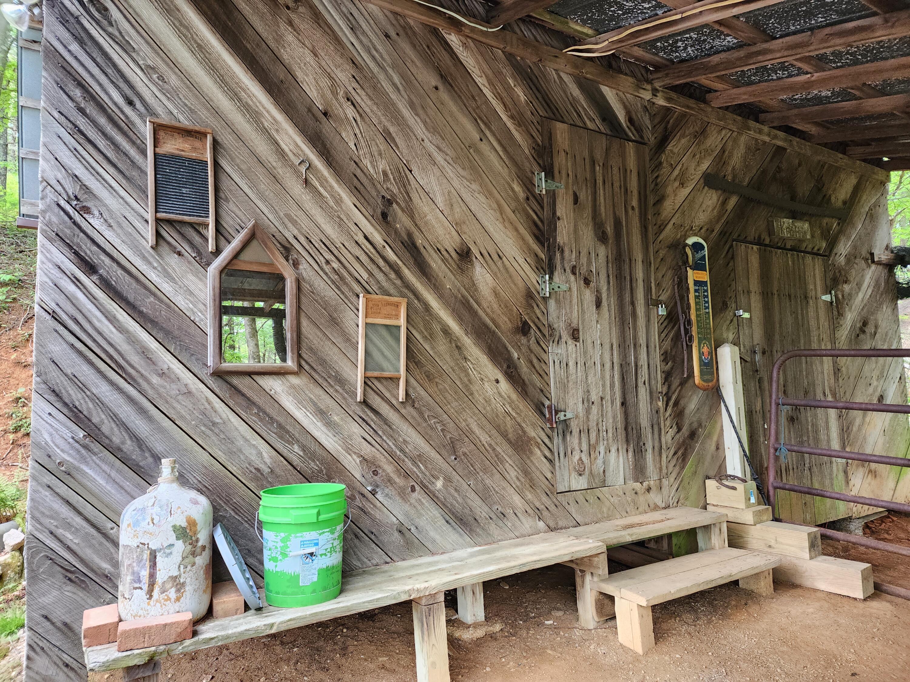 943 Greer Road Mountain City, TN 37683 - Photo 63 of 76 20230513_143951