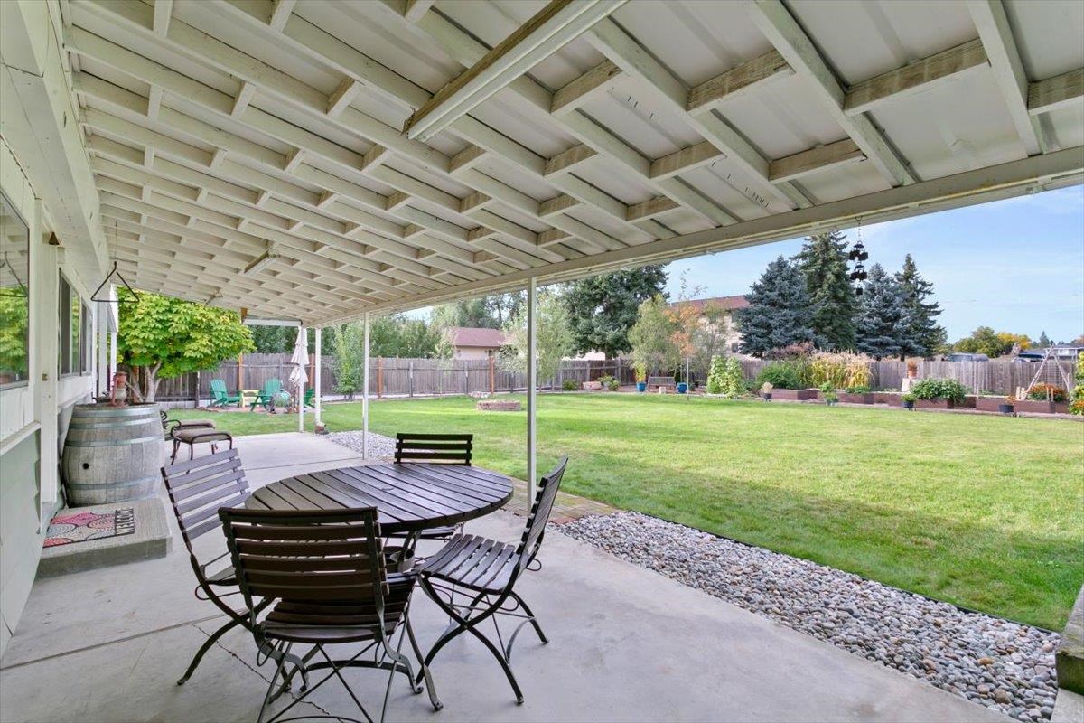 3411 East Farwell Road Mead, WA 99021 - Photo 25 of 28
