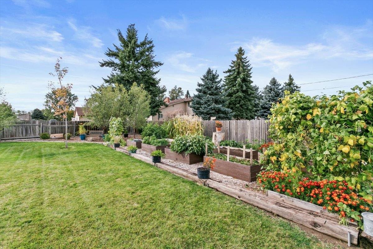 3411 East Farwell Road Mead, WA 99021 - Photo 27 of 28