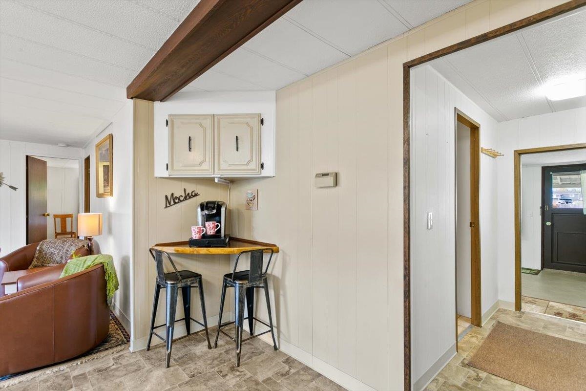3411 East Farwell Road Mead, WA 99021 - Photo 9 of 28