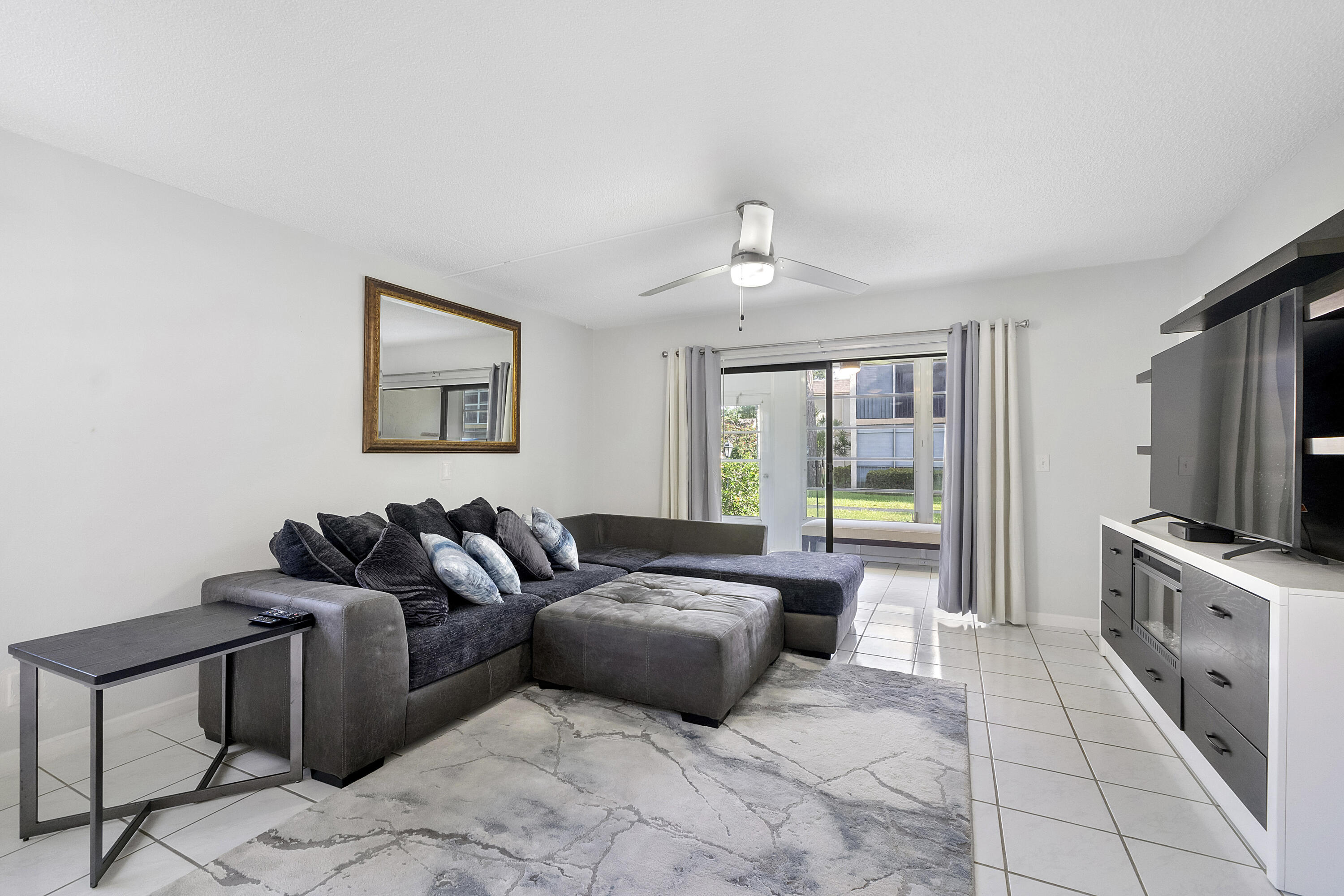 1700 Dover Road, Unit 113A Delray Beach, FL 33445 - Photo 5 of 20 1700 Dover Rd_003