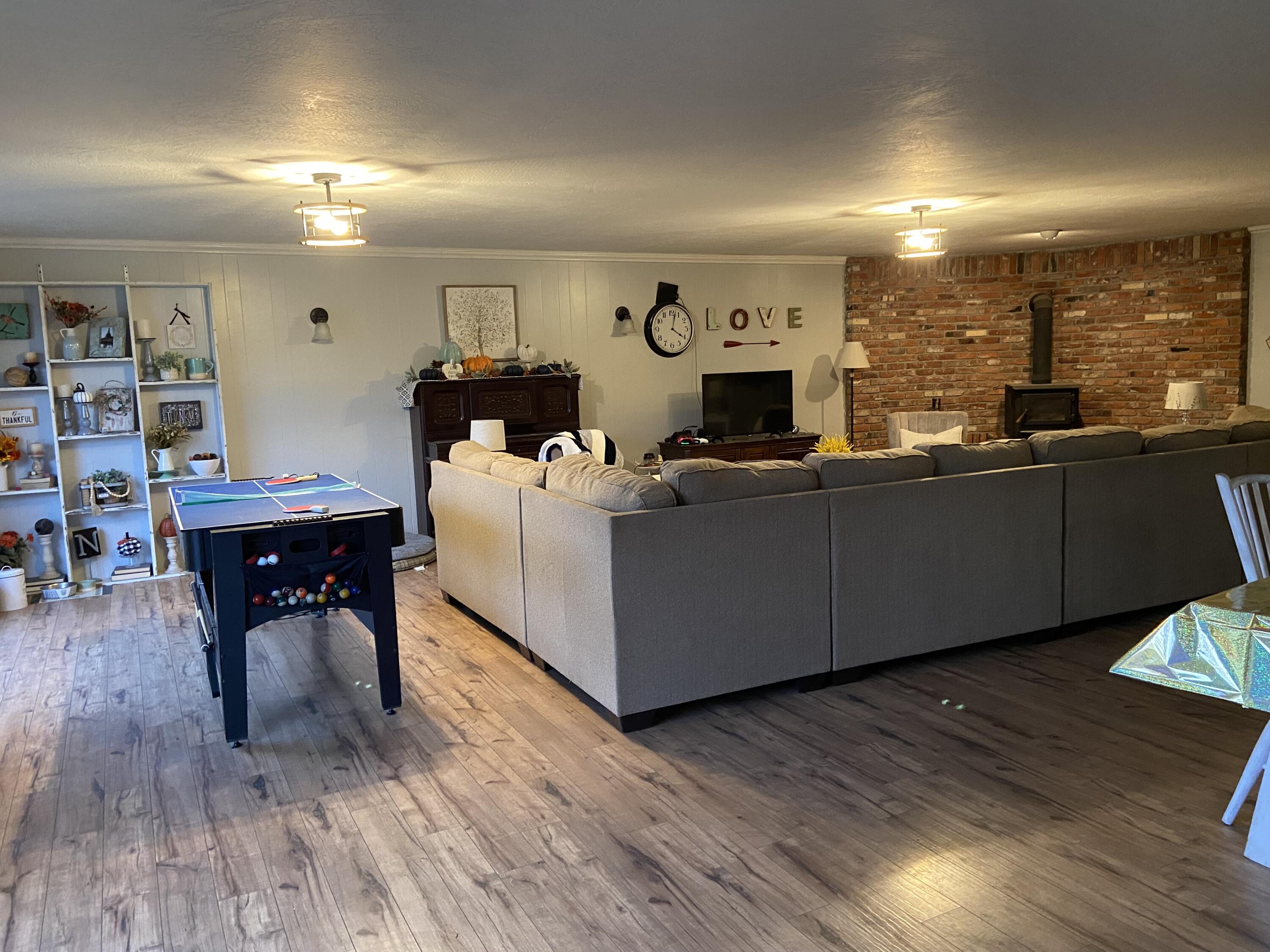 213 Pierce Road Medford, OR 97504 - Photo 11 of 25 IMG-0975