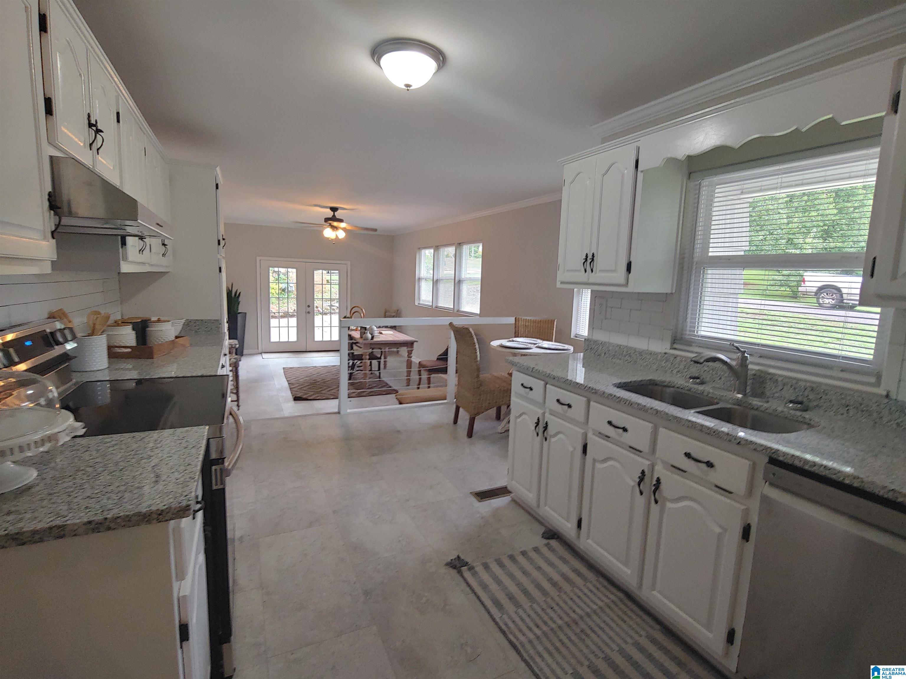 2033 30th Avenue Bessemer, AL 35023 - Photo 4 of 27