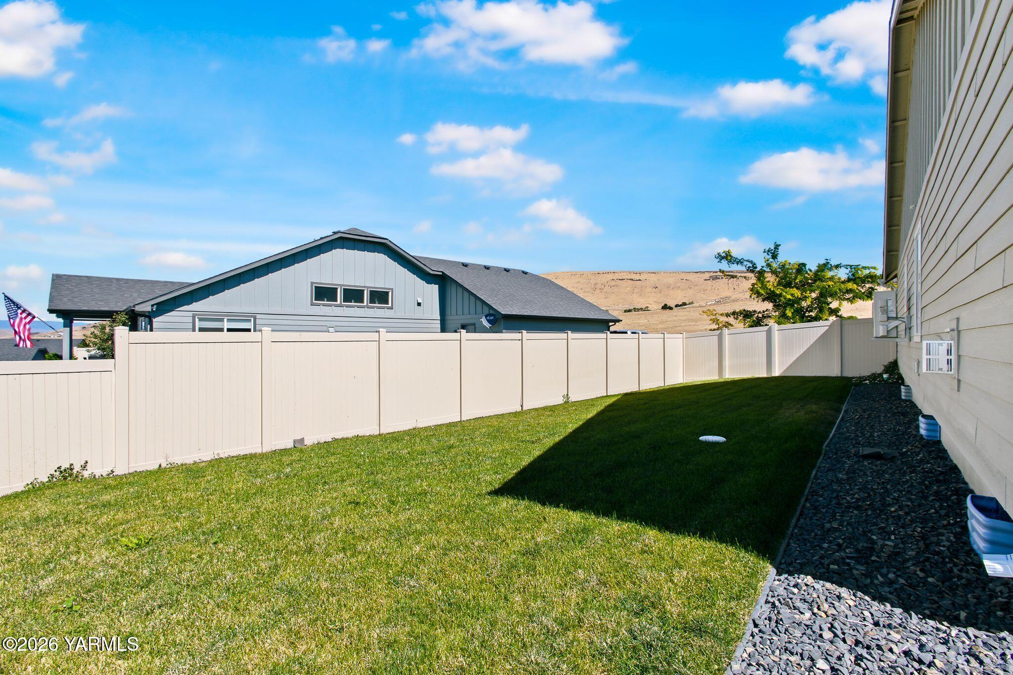 5406 Wildrye Loop Yakima, WA 98901 - Photo 31 of 33 5406 Wildrye Lp