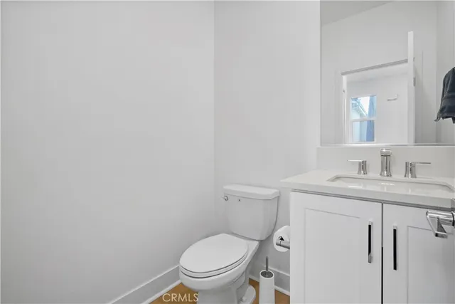 $999,000 | 27321 Great Divide Lane, Newhall, CA 91381