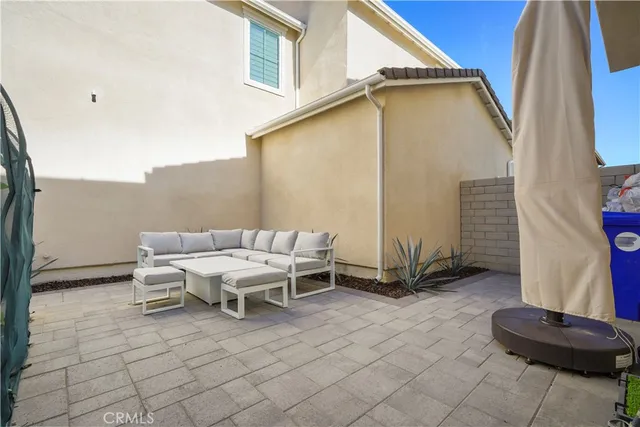 $999,000 | 27321 Great Divide Lane, Newhall, CA 91381