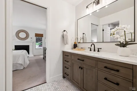 $1,189,000 | 297 Shoreline Highway, Mill Valley, CA 94941