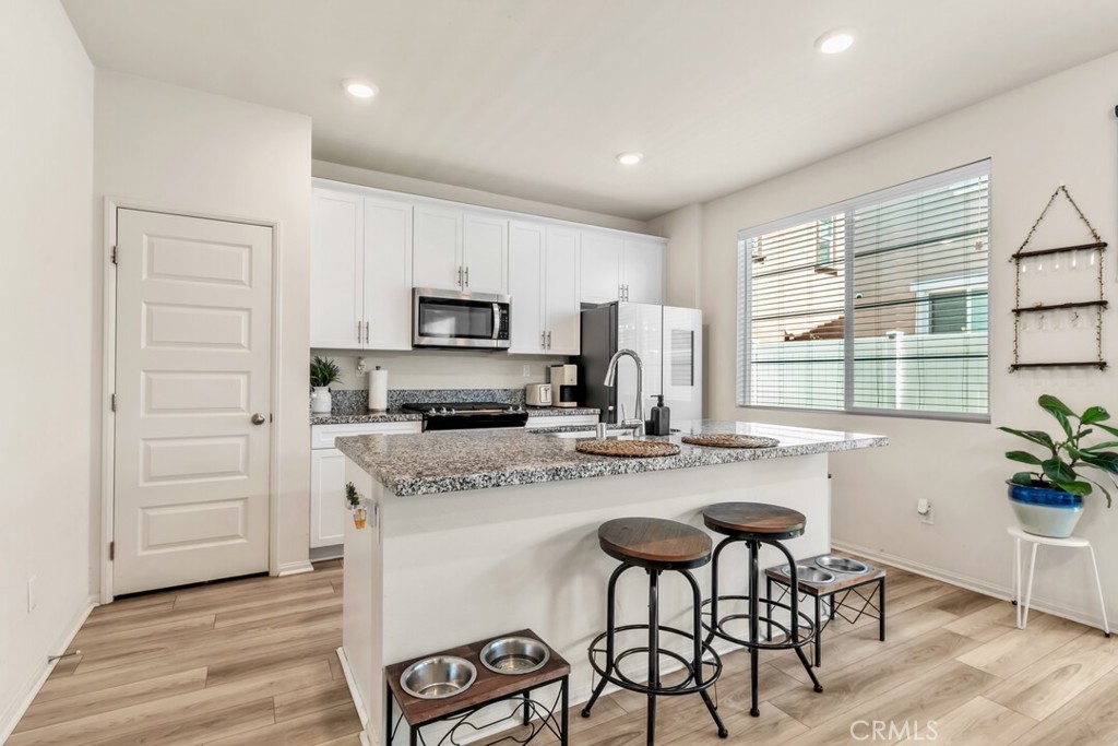 28175 Ashtree Street Temecula, CA 92591 - Photo 12 of 46