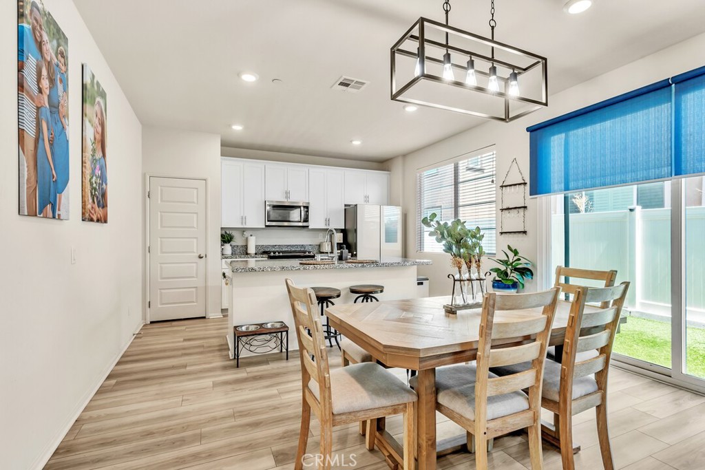 28175 Ashtree Street Temecula, CA 92591 - Photo 9 of 46