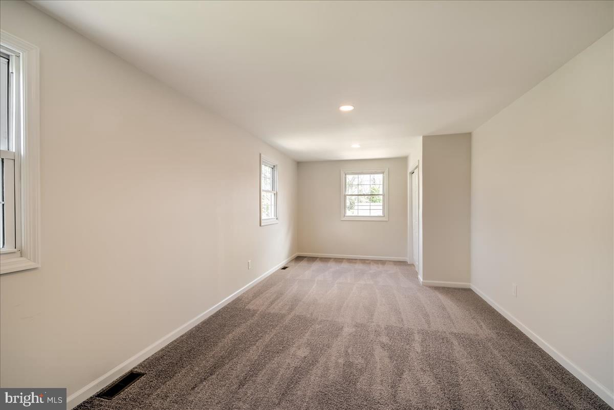 113 Ashbrook Road Cherry Hill, NJ 08034 - Photo 18 of 29 Gallery Image 18