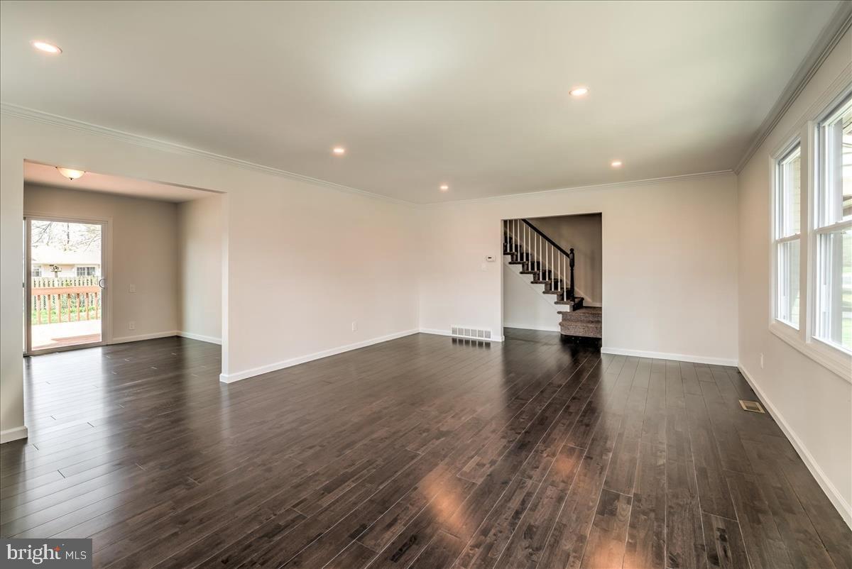 113 Ashbrook Road Cherry Hill, NJ 08034 - Photo 7 of 29 Gallery Image 7