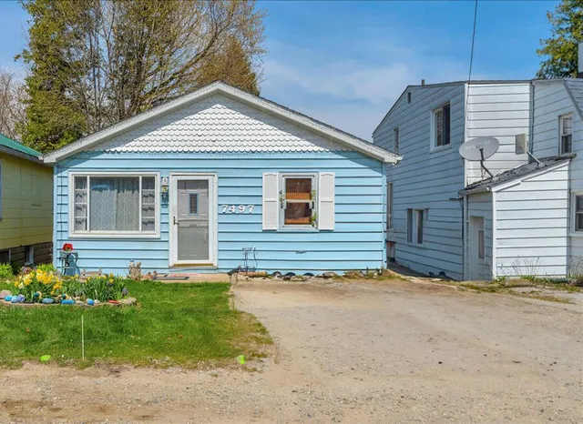 $998,000 | 7226 Lakeview Drive, Lexington, MI 48450