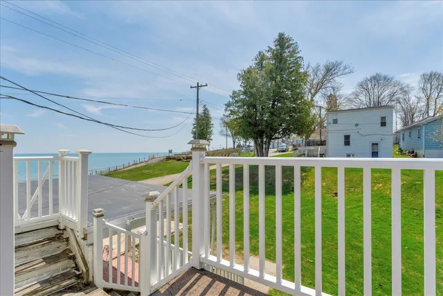 $998,000 | 7226 Lakeview Drive, Lexington, MI 48450