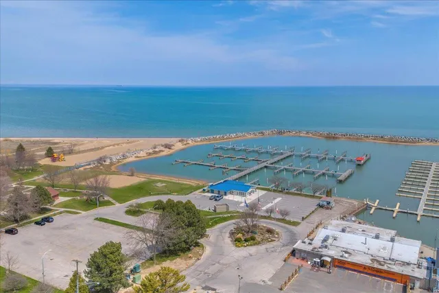 $998,000 | 7226 Lakeview Drive, Lexington, MI 48450