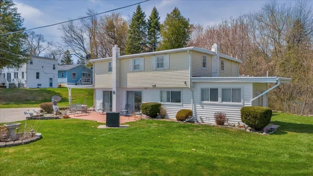 $998,000 | 7226 Lakeview Drive, Lexington, MI 48450