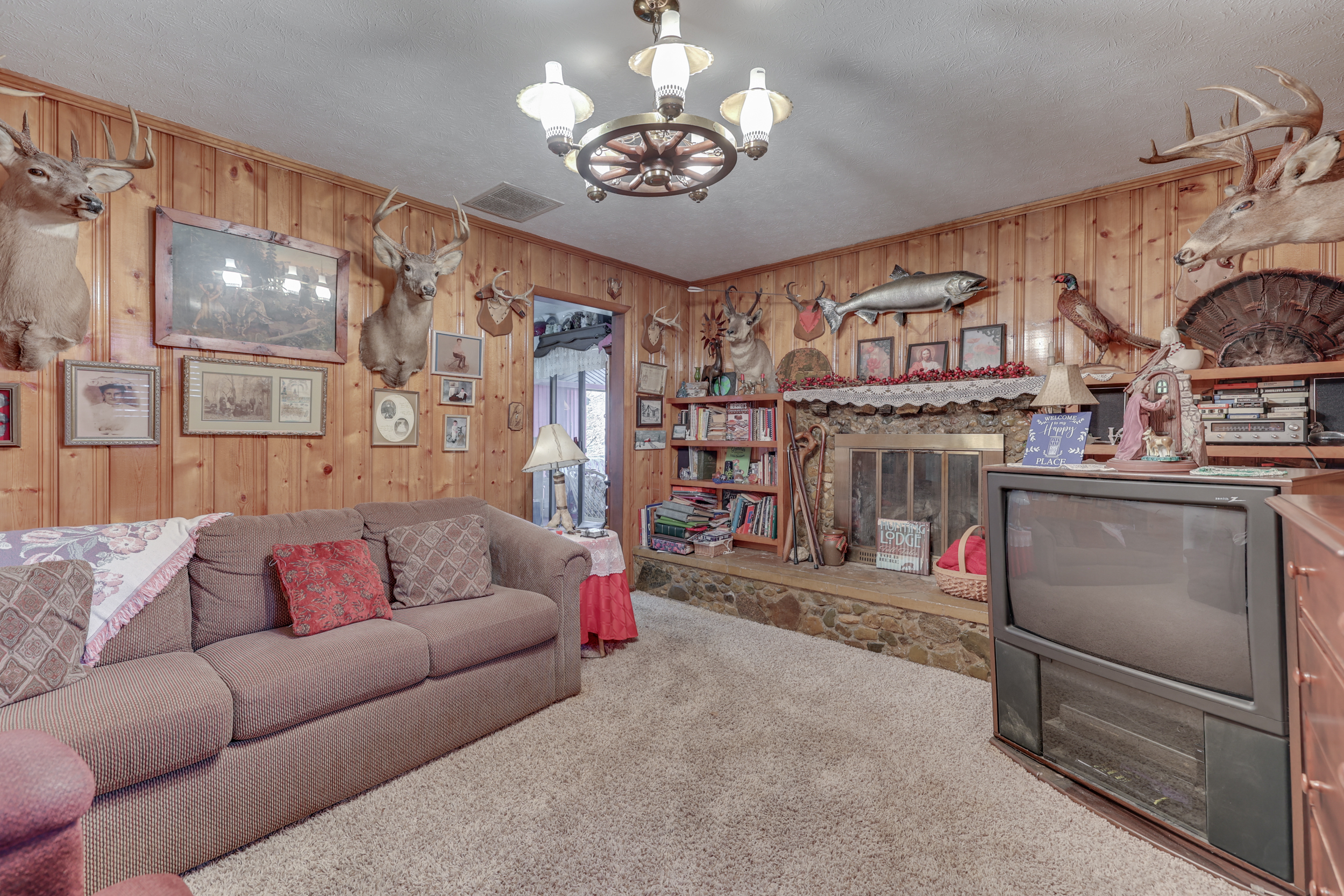 1737 West Stop 11 Road Indianapolis, IN 46217 - Photo 15 of 39 Gallery Image 15