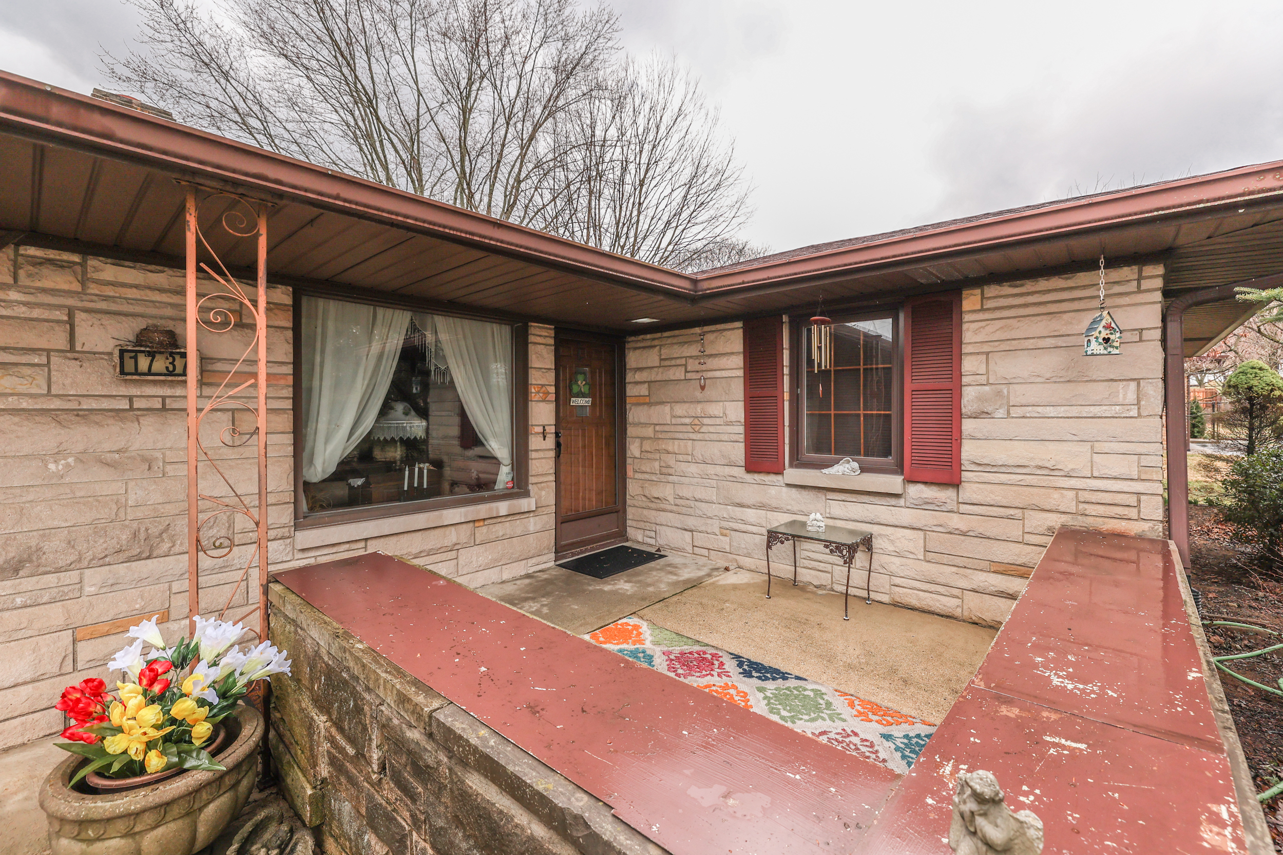 1737 West Stop 11 Road Indianapolis, IN 46217 - Photo 5 of 39 Gallery Image 5
