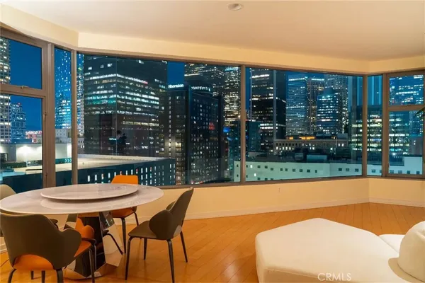 $4,500 | 801 South Grand Avenue, Unit 1305, Los Angeles, CA 90017