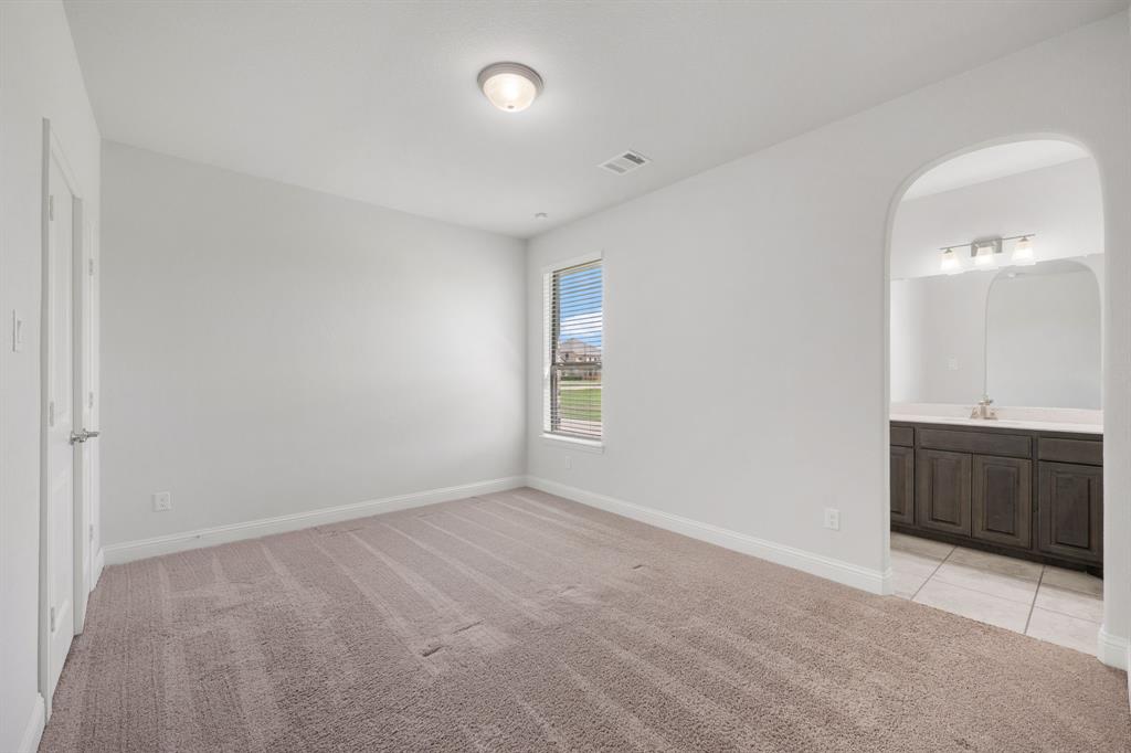 4341 Rush Road Midlothian, TX 76065 - Photo 25 of 39 Another spacious secondary bed with access to jack and jill bath
