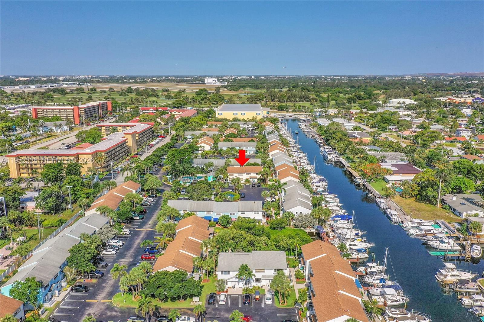 2699 Northeast 15th Street Pompano Beach, FL 33062 - Photo 26 of 29 an aerial view of residential houses with outdoor space