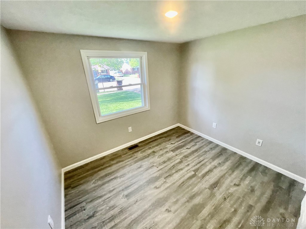 408 West Martindale Road Englewood, OH 45322 - Photo 15 of 23