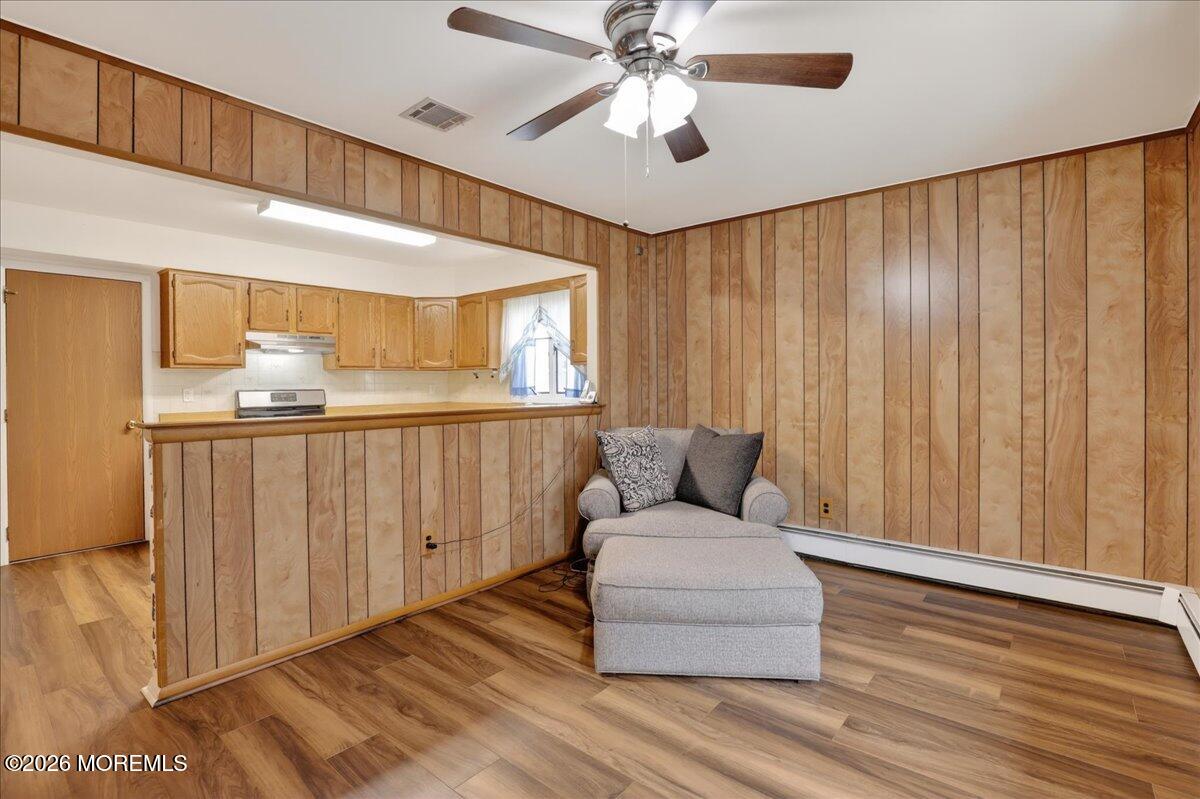 38 Fairfield Road Toms River, NJ 08757 - Photo 23 of 48 23-Sitting Room