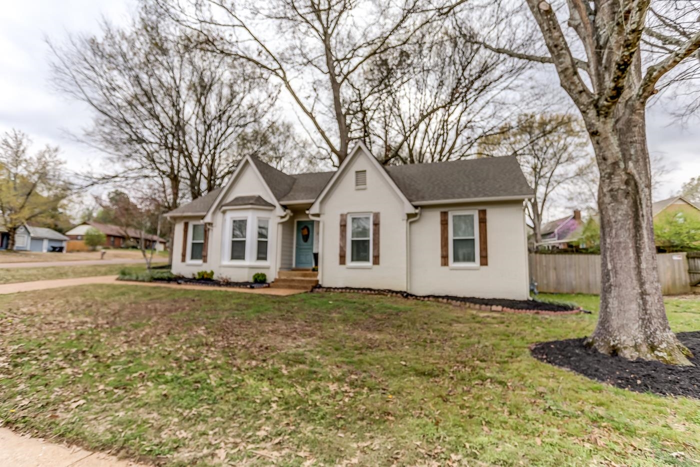 293 Glen Echo Road Collierville, TN 38017 - Photo 33 of 33 a front view of a house with a yard