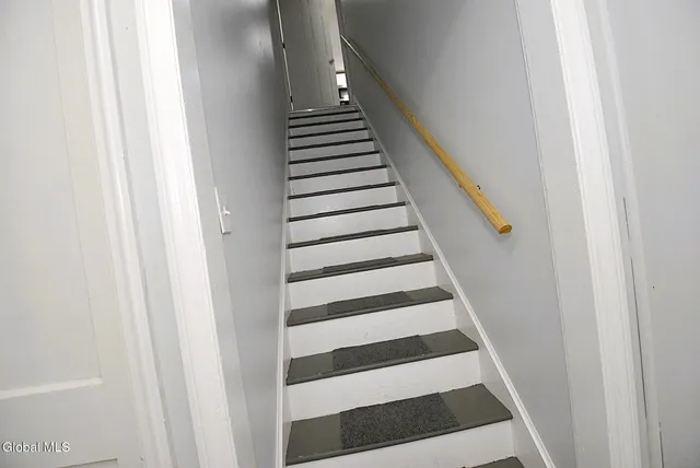 $1,250 | 83 Osborne Road, Colonie, NY 12205