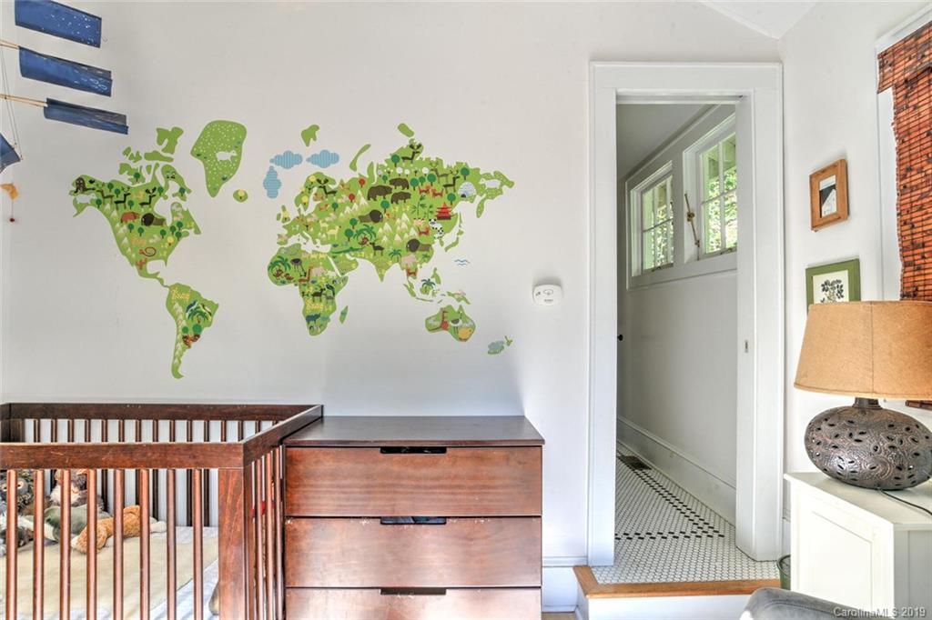 26 Howland Road Asheville, NC 28804 - Photo 22 of 30 Gallery Image 22