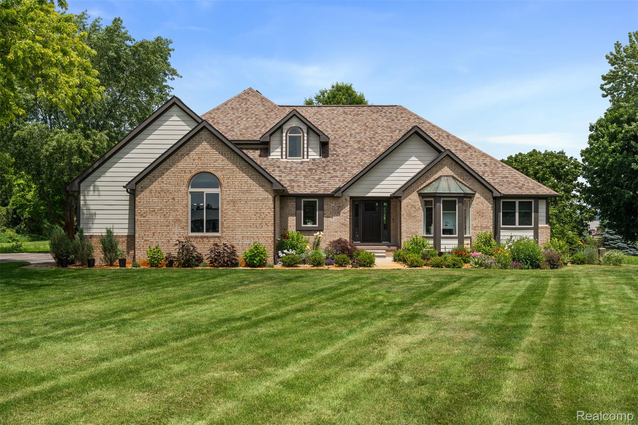 55550 Lee Road New Hudson, MI 48165 - Photo 2 of 87 2_55550 lee rd_001.jpg